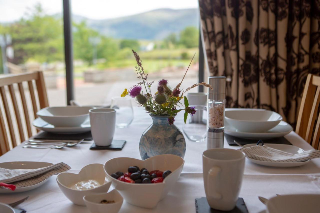 Springburn Farmhouse Spean Bridge Exterior photo